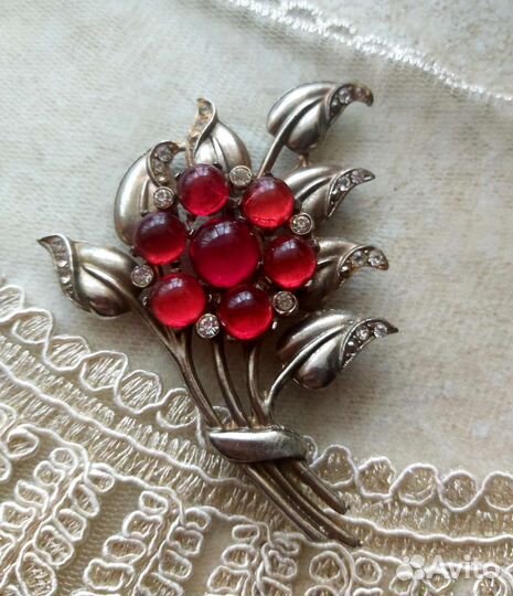 Старинная брошь.Америка