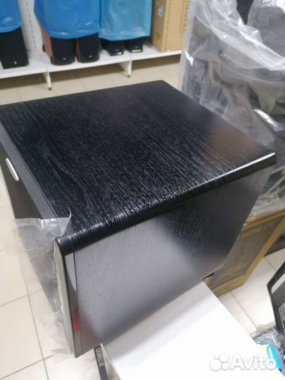 Сабвуфер Velodyne Impact 10 black