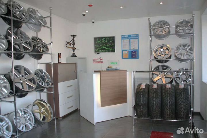 Grenlander Enri U08 295/35 R21 107W