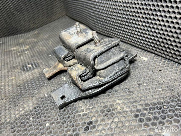 Подушки двс Subaru Legacy 2