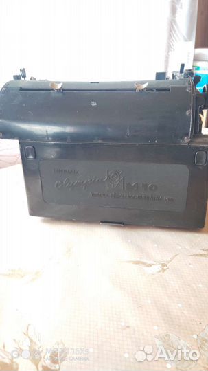 Пишущая машинка Olimpia M10