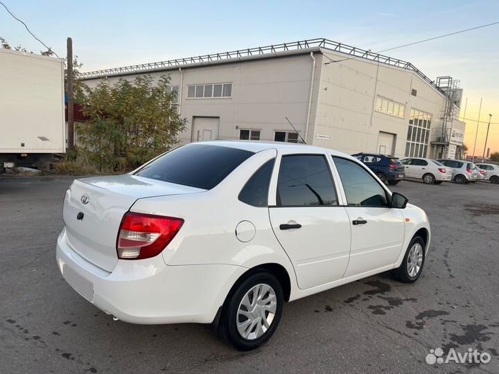 LADA Granta 1.6 МТ, 2016, 105 370 км