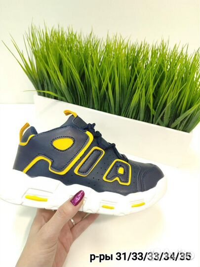 Кросовки 31,33,34,35,37 новые