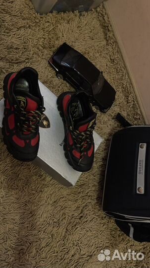 Сандали кросовки ботинки