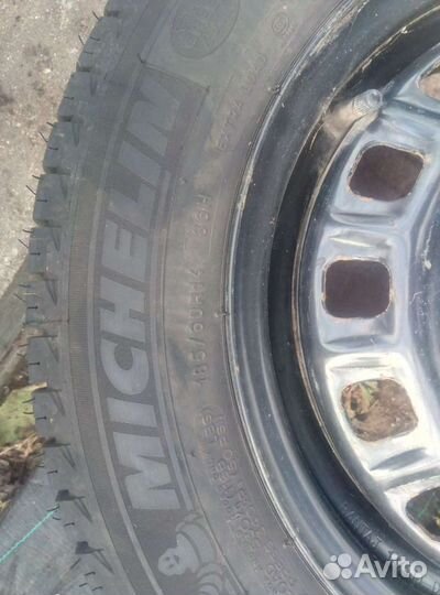 Комплект зимних шин Michelin185/60 r14 на дисках