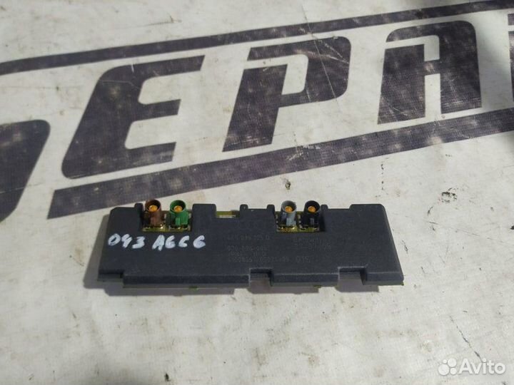 Усилитель антенны Audi A6 С6 2004—2008