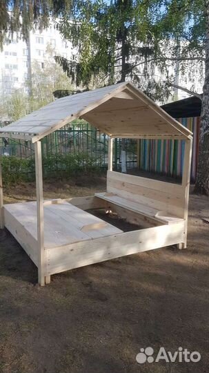 Детская песочница с крышкой