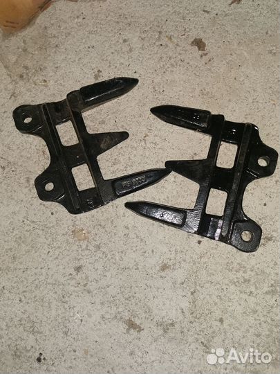 Палец тройной противорежущий H229537