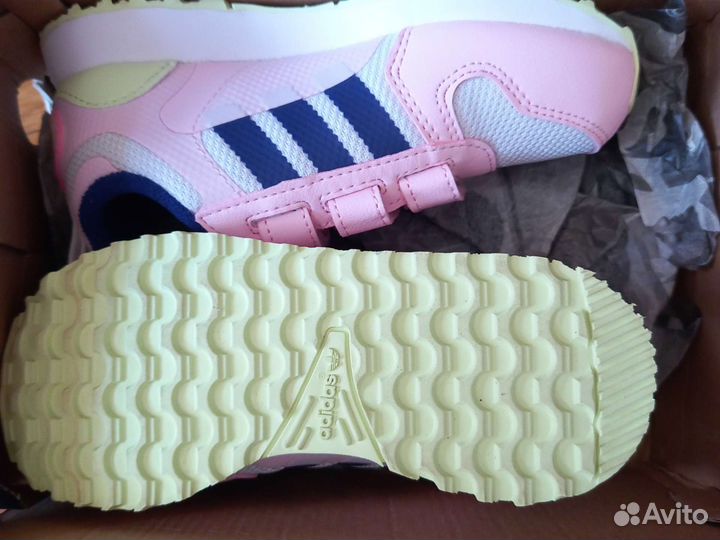 Кроссовки новые Adidas ZX 700