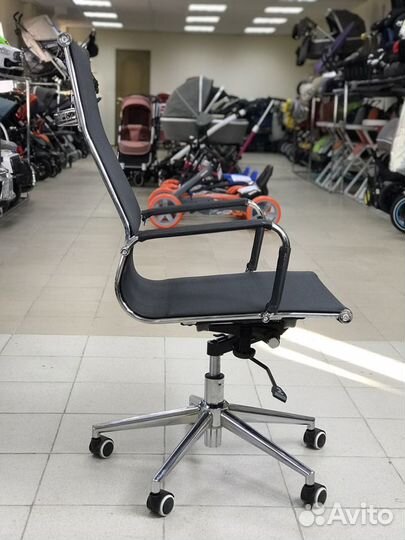 Кресло компьютерное Norden Helmut