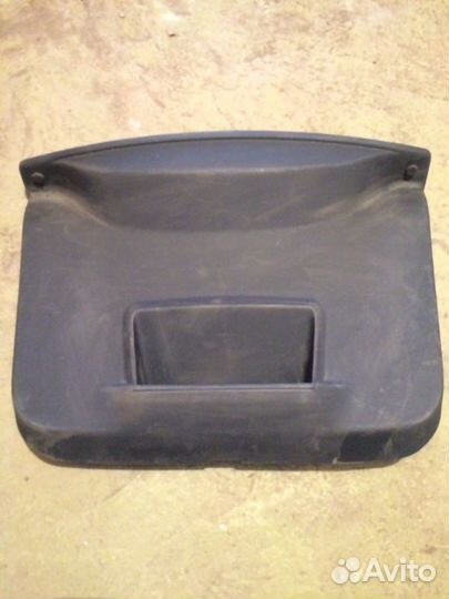 Обшивка крышки багажника рено дастр