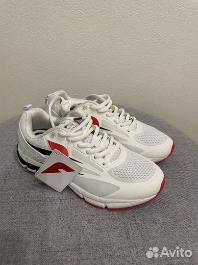 Кроссовки Forward 38