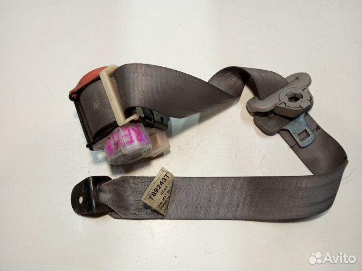 Ремень безопасности задний правый Mazda Premacy