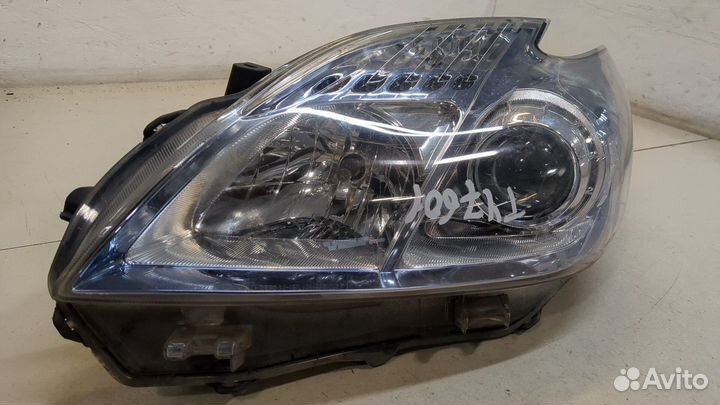 Фара (передняя) Toyota Prius, 2012