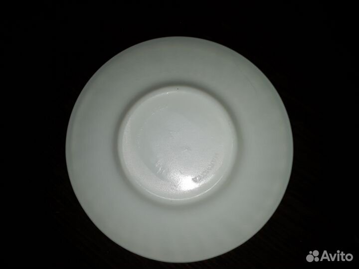 Чайный сервиз, белый с рисунком