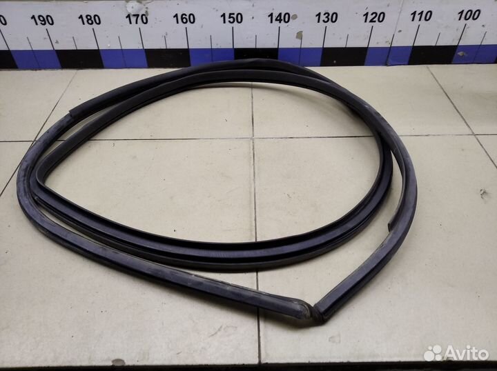 Уплотнитель (внутри) Corolla E15 2006-2013