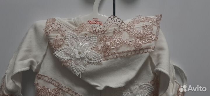 Комбинезон на выписку для девочки