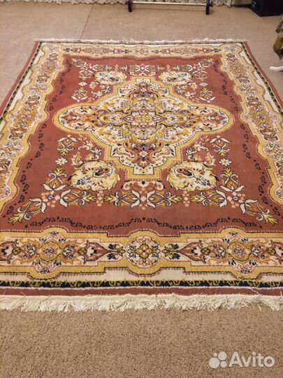 Ковер шерстяной