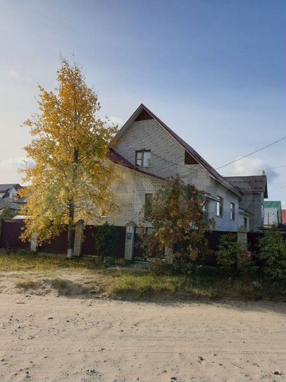 Дом 350 м² на участке 12 сот.