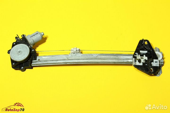 Honda Crosstour Стеклоподъемник задней левой двери