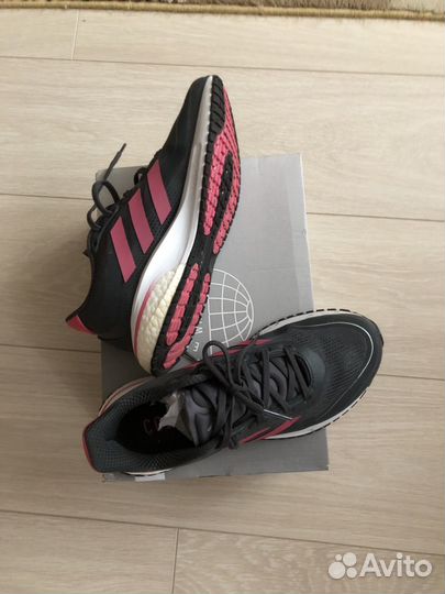 Кроссовки женские adidas