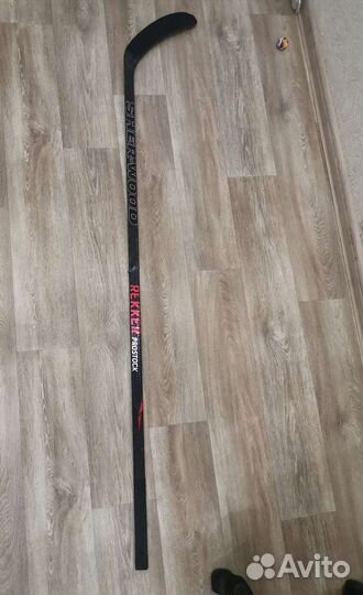 Клюшка хоккейная