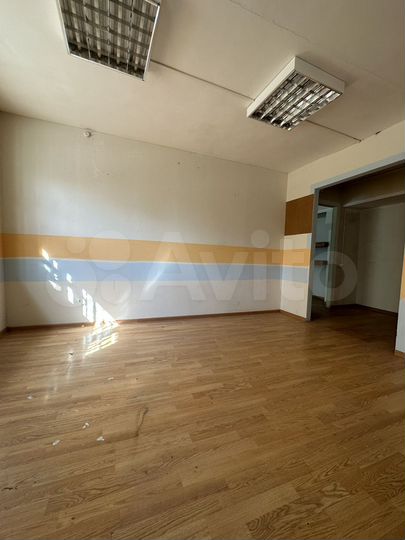 Свободного назначения, 130 м²