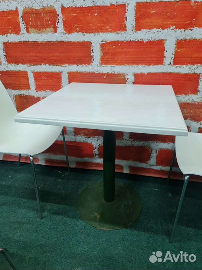 Столы для кафе