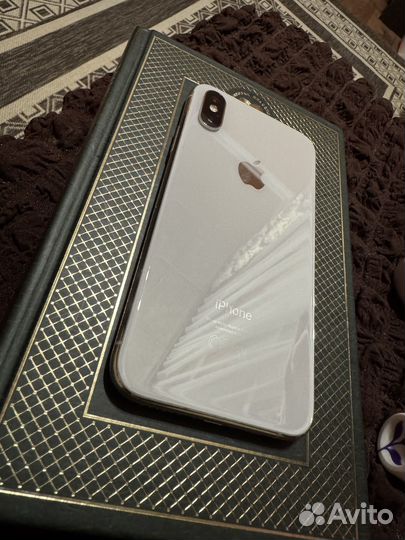 iPhone Xs, 256 ГБ