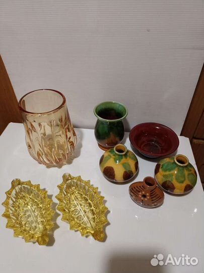 Цветное стекло, хрусталь с мельхиоровым ободком