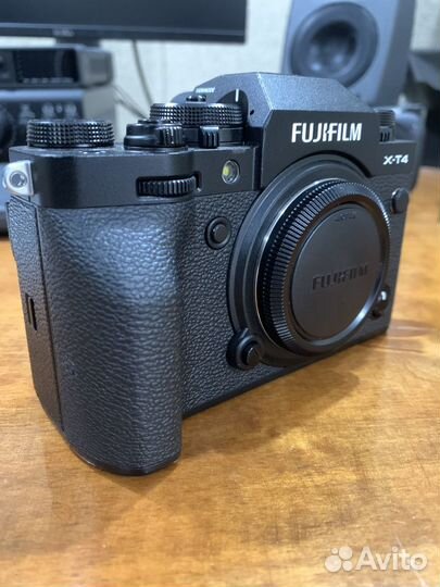 Fujifilm X-T4 body (Как новый. Пробег 563)