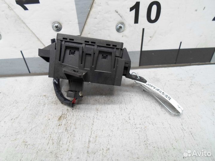 Кнопка салона Infiniti Q50 V37