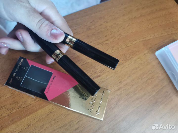 Блеск для губ max factor