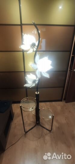 Светильник напольный