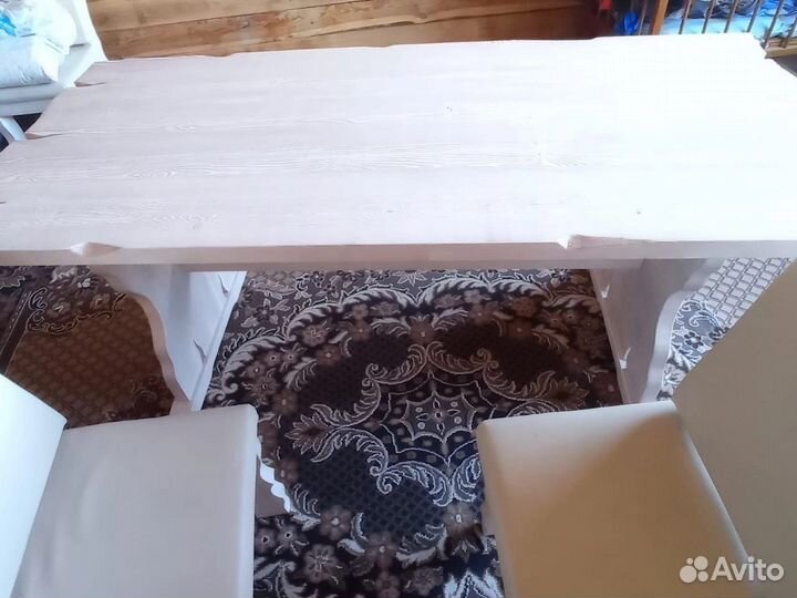 Продам стол и стулья