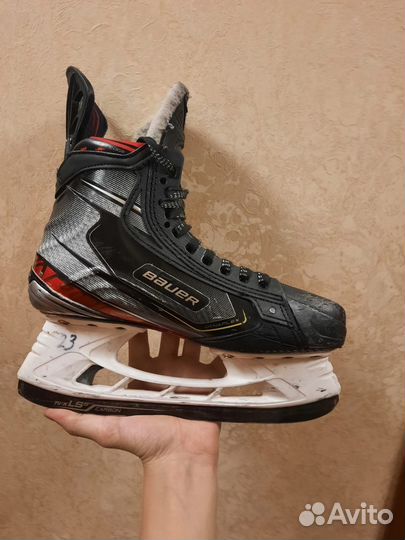 Коньки хоккейные размер 5,5 D