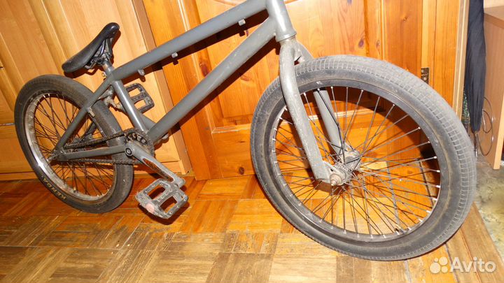 Трюковой велосипед BMX