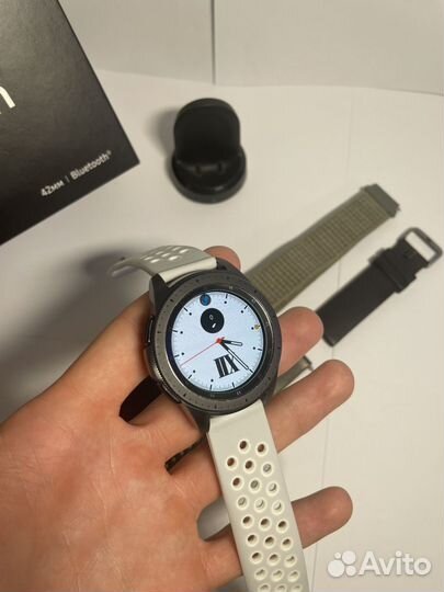 Samsung galaxy watch 42mm sm-810nzkaser