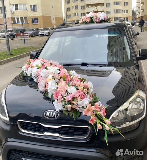 Украшение для свадебной машины кольца на машину