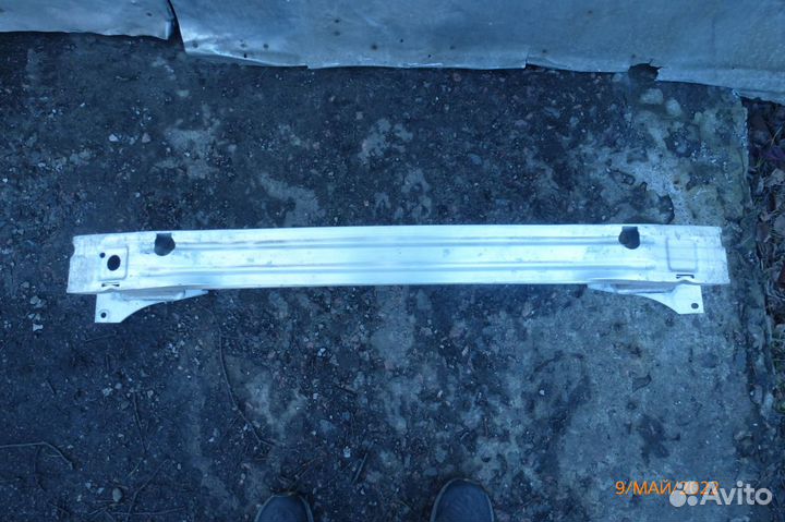 Усилитель бампера нижний opel астра j универсал