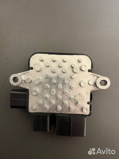 Блок управления вентилятором радиатора Outlander