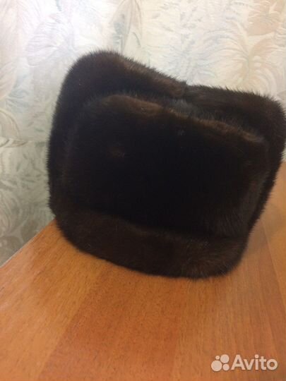 Мужская шапка обманка