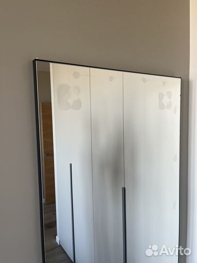 Зеркало настенное 140х65