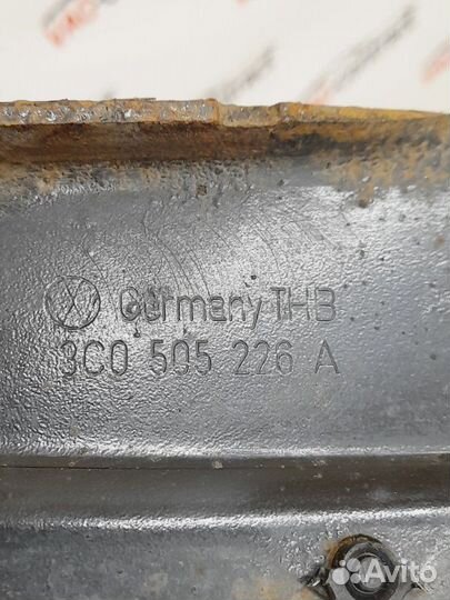 Рычаг подвески задний правый Volkswagen Passat B6