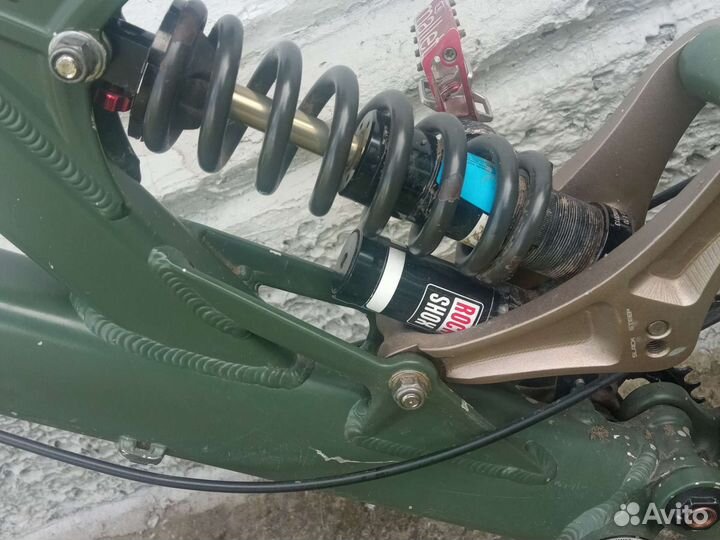 Продам двухподвес Specialized big hit 1