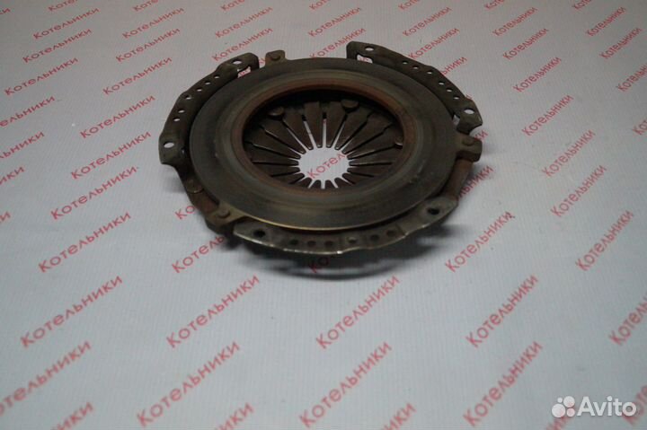 Nissan 30210-2F200 Корзина сцепления