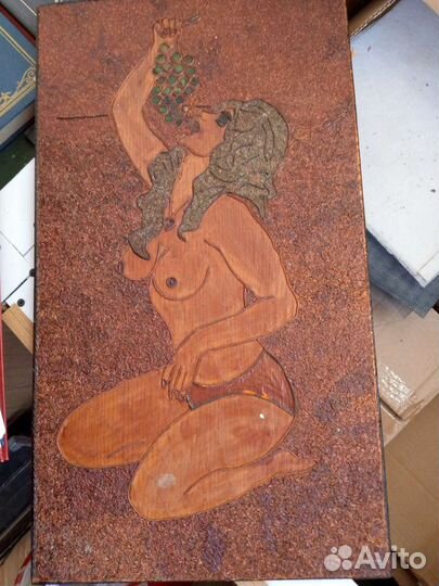 Панно Женщина с Виноградом