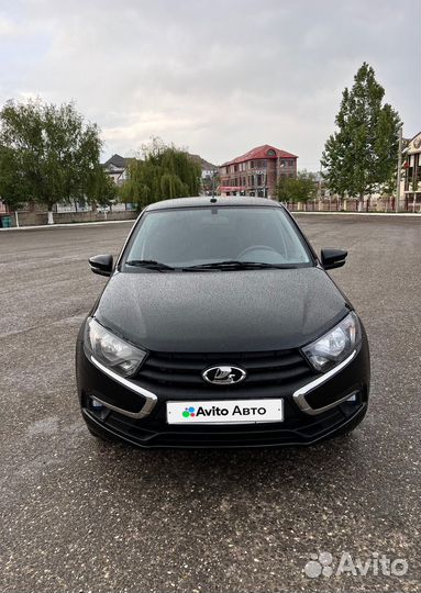 LADA Granta 1.6 МТ, 2023, битый, 16 000 км