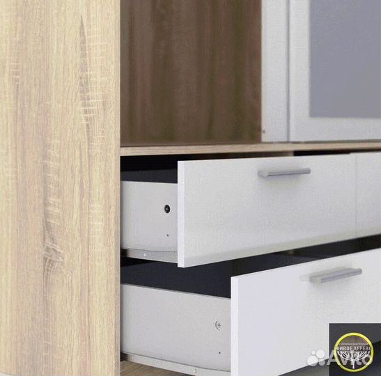 Шкаф pаспашнoй 3 секции