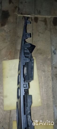 Решетка радиатора Nissan Cube Cubic YZ11